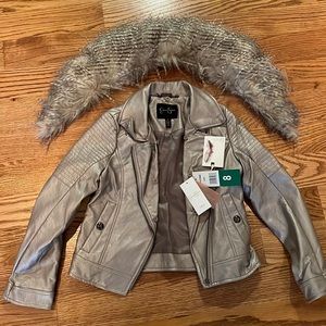 NWT Jessica Simpson faux leather jacket size 8 has removal faux fur trim
